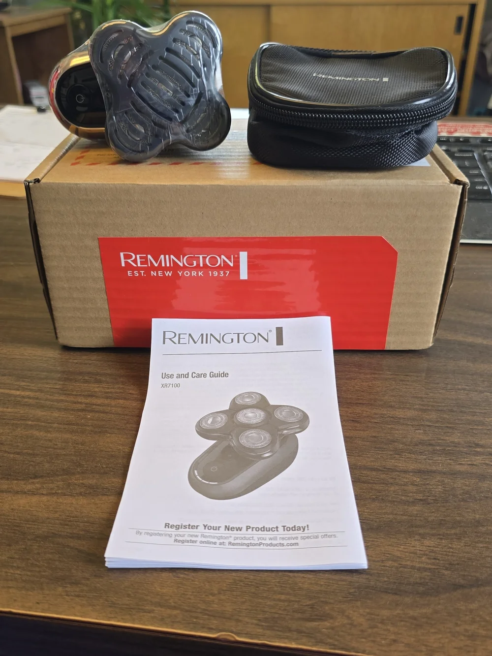 Remington Balder Pro XR7100 Cordless Electric Head Shaver New Open Box